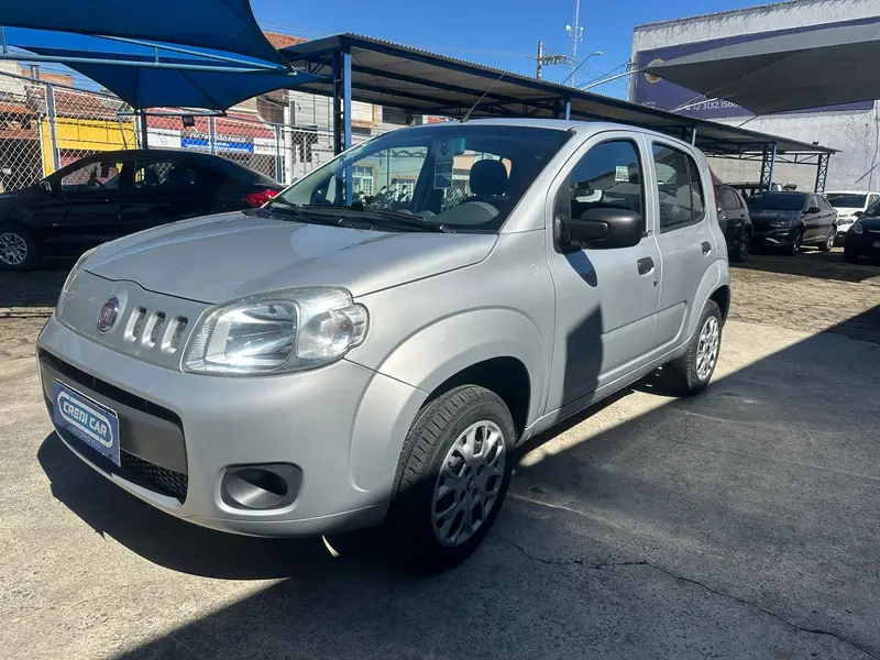 Fiat Uno Vivace College 1.0 8V (Flex) 4p