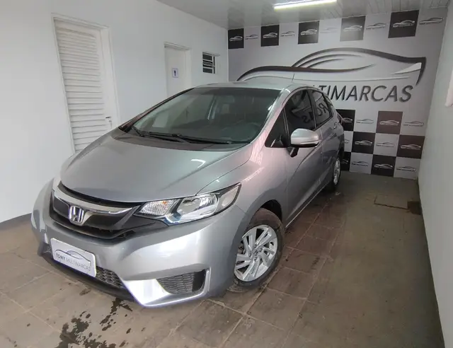 Carro Honda Fit 2017 1.5 16v LX CVT (Flex)