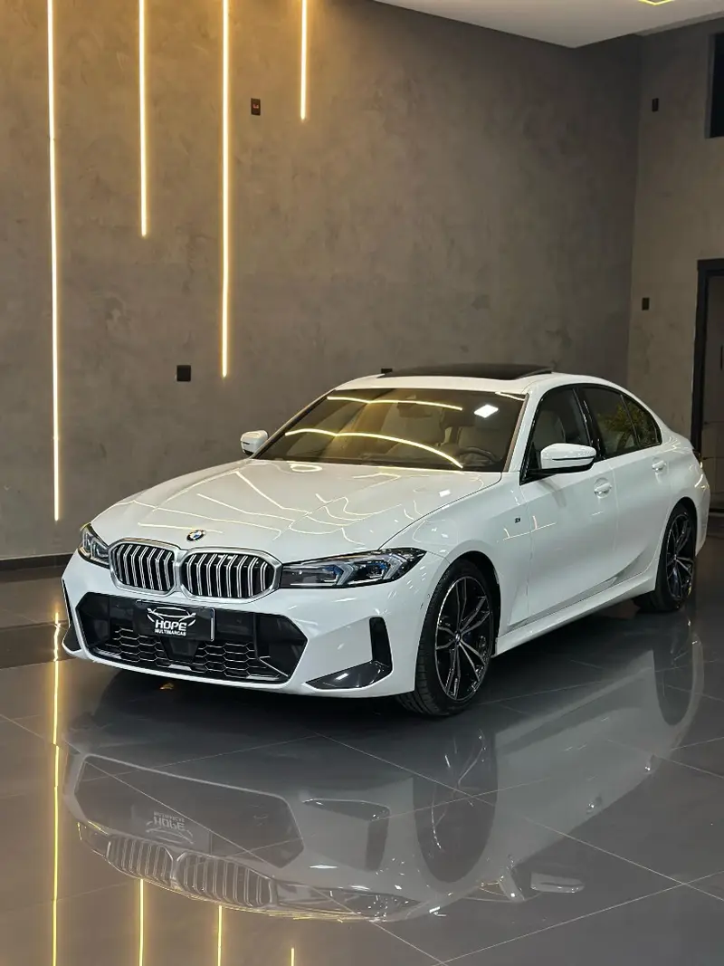 BMW 320i M Sport 2.0 Turbo (Aut.)