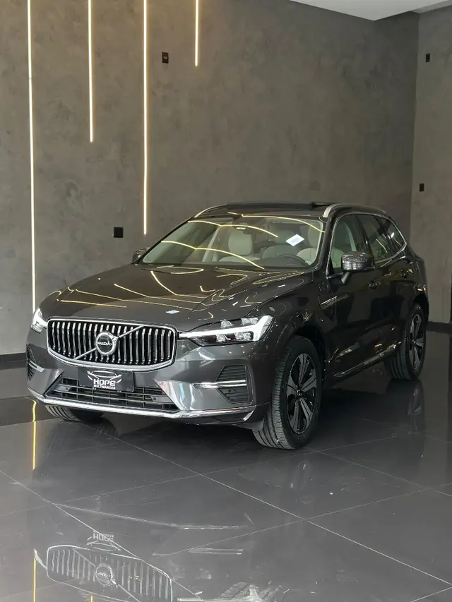 Carro Volvo XC60 2023 Recharge Plus 2.0