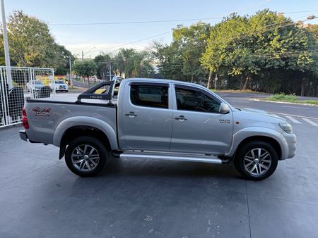 HiluxCabineDupla Hilux 3.0 TDI 4x4 CD STD