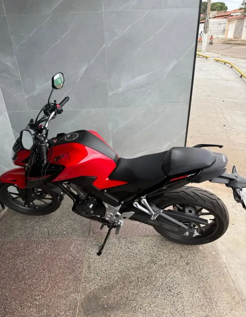 Honda CB 300F Twister (ABS)