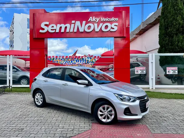 Carro Chevrolet Onix 2023 LT 1.0