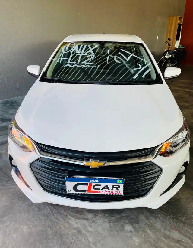 Carro Chevrolet Onix 2024 LT 1.0 Turbo
