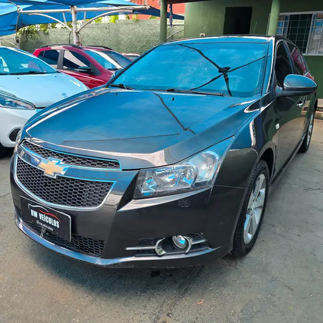 Carro Chevrolet Cruze Sport6 2013 LT 1.8 16V Ecotec (Flex)