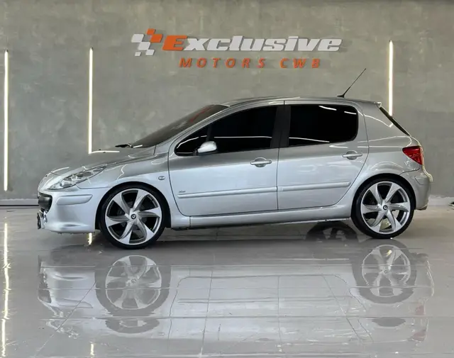 Carro Peugeot 307 2010 Hatch. Presence Pack 2.0 16V (aut) (flex)
