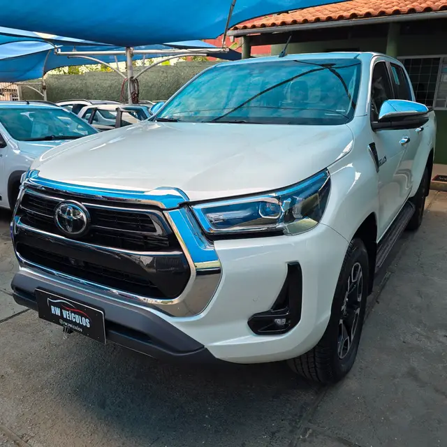 Carro Toyota Hilux Cabine Dupla 2022 SRX 2.8 TDI CD 4x4 (Aut)