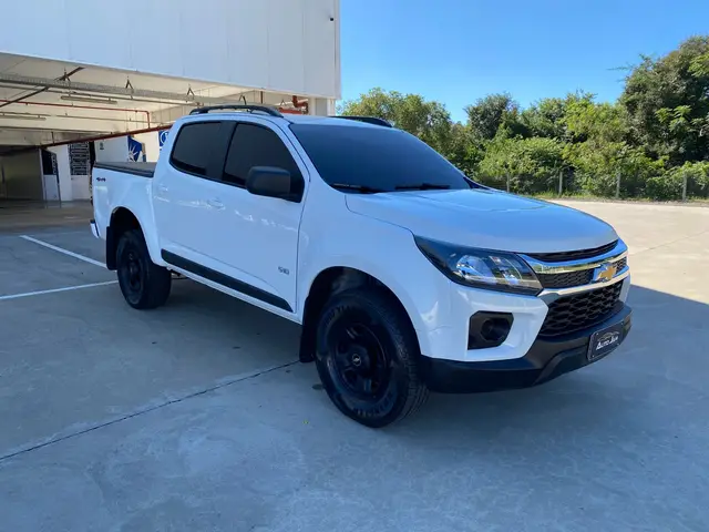 Carro Chevrolet S10 Cabine Dupla 2022 S10 2.8 CTDI LS 4WD (Cabine Dupla)