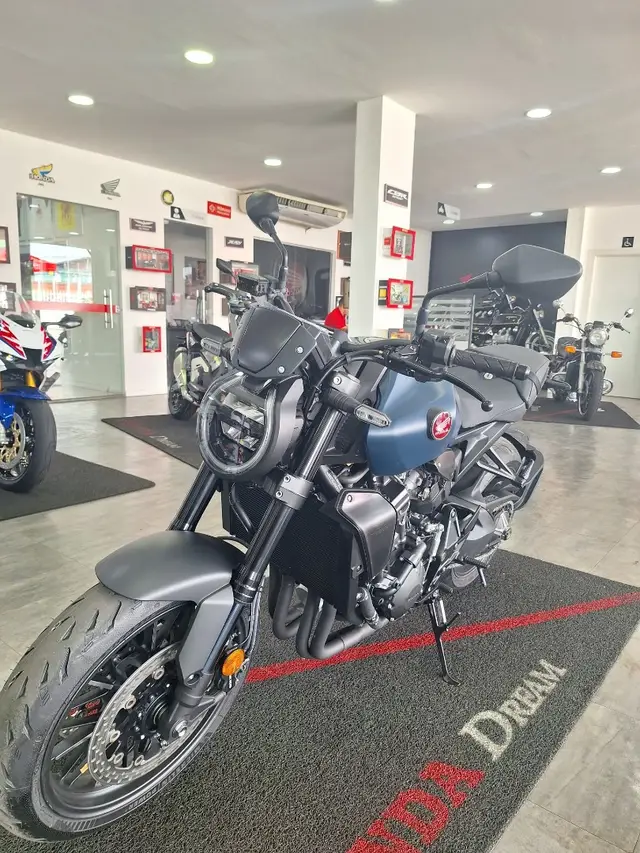 Carro Honda CB 1000R 2024 Black Edition