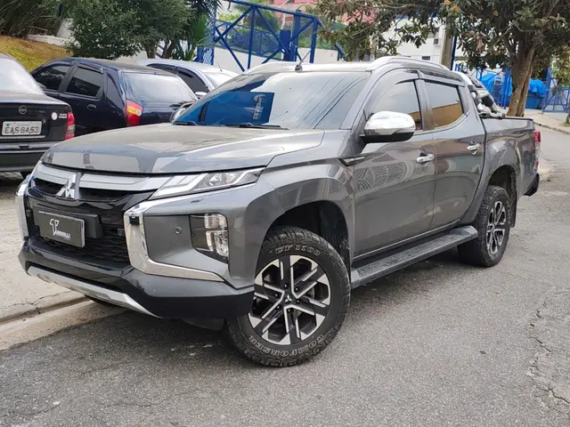 Carro Mitsubishi L200 Triton Sport 2023 HPE-S 2.4