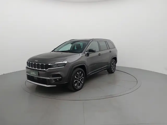 Carro Jeep Commander 2023 Limited 1.3 T270