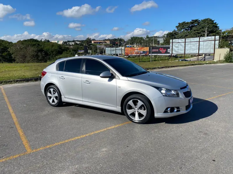 Chevrolet Cruze Sport6 LT 1.8 16V Ecotec (Flex)