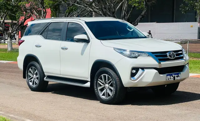 Carro Toyota SW4 2020 2.8 TDI SRX 5L 4x4 (Aut)