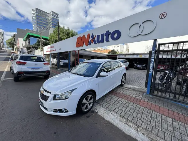 Carro Chevrolet Cruze Sport6 2014 LT 1.8 16V Ecotec (Flex)
