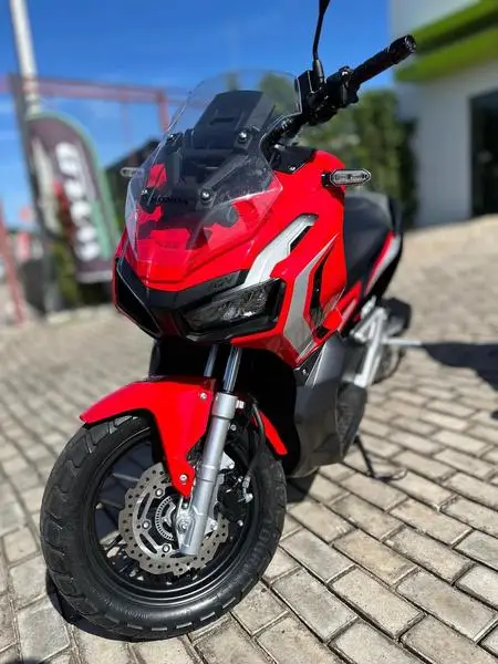 Carro Honda ADV 2023 ABS