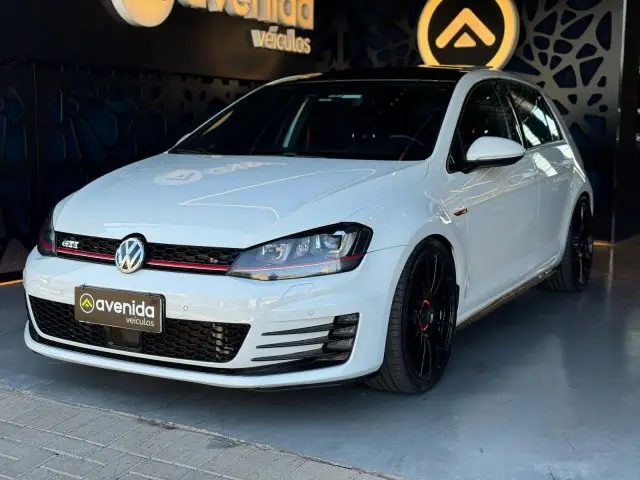Volkswagen Golf GTI 2.0 TSi DSG