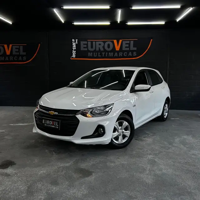 Carro Chevrolet Onix 2024 1.0
