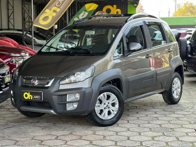 Carro Fiat Idea 2015 Adventure 1.8 16V Dualogic (Flex)