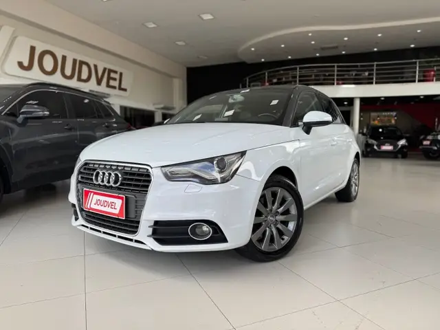 Carro Audi A1 2013 1.4 TFSI Sportback Attraction S Tronic