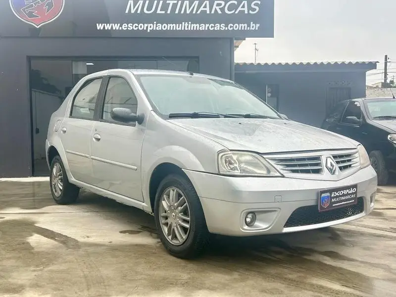 Renault Logan Authentique 1.0 16V (flex)