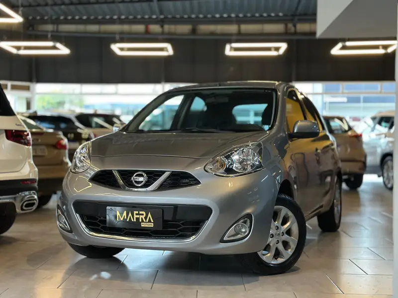 Nissan March 1.0 12V SV (Flex)