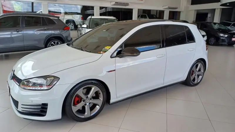 Volkswagen Golf GTI 2.0 TSi DSG