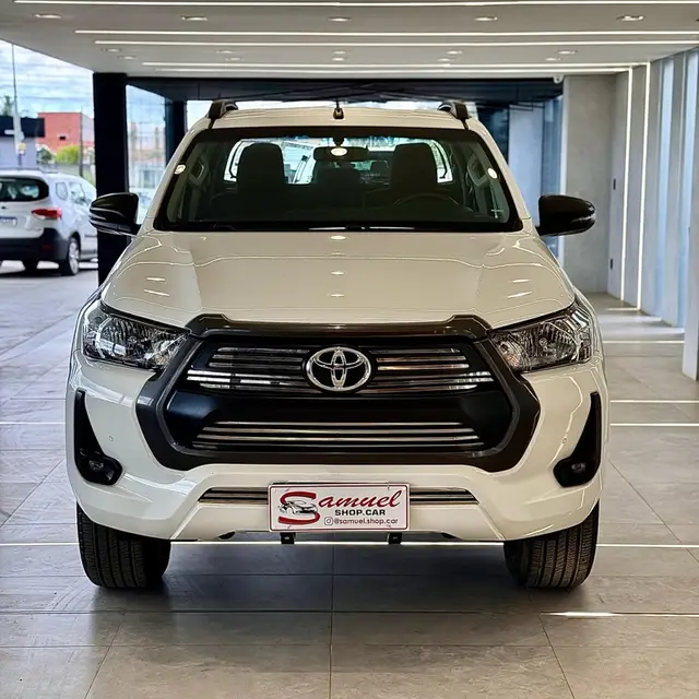 Carro Toyota Hilux Cabine Dupla 2024 SR 4x4 2.8 Diesel