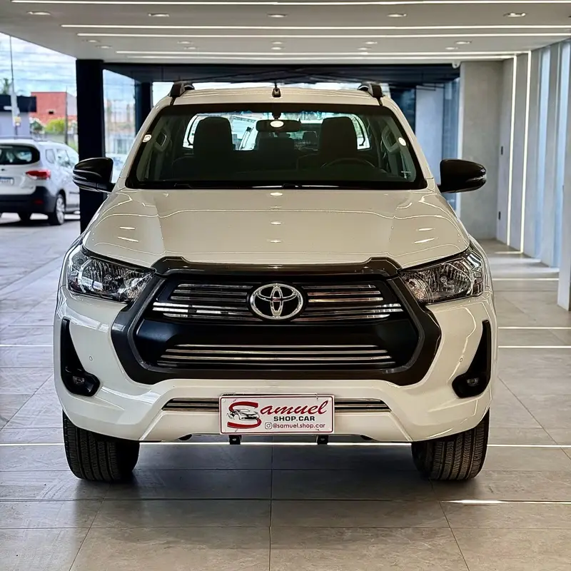 Toyota Hilux Cabine Dupla SR 4x4 2.8 Diesel
