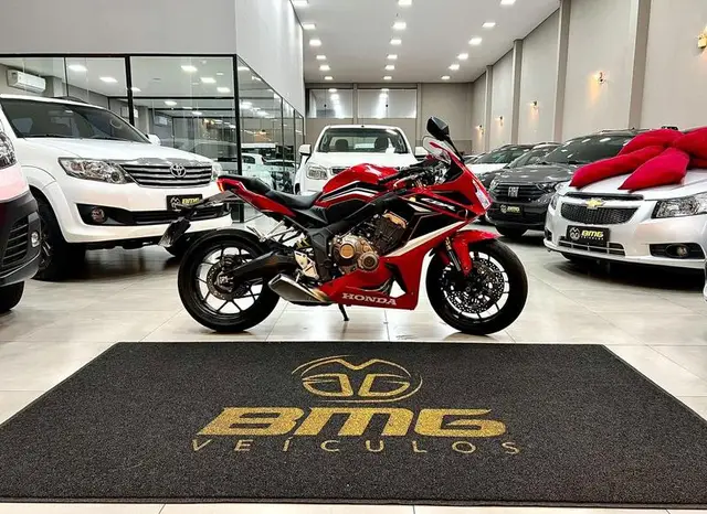 Carro Honda CBR 650R 2022 ABS