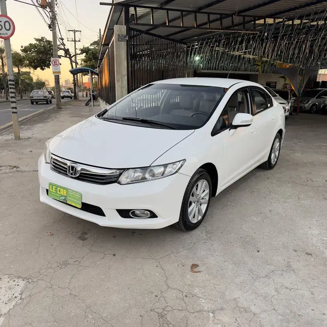 Carro Honda Civic 2014 New  LXR 2.0 i-VTEC (Aut) (Flex)