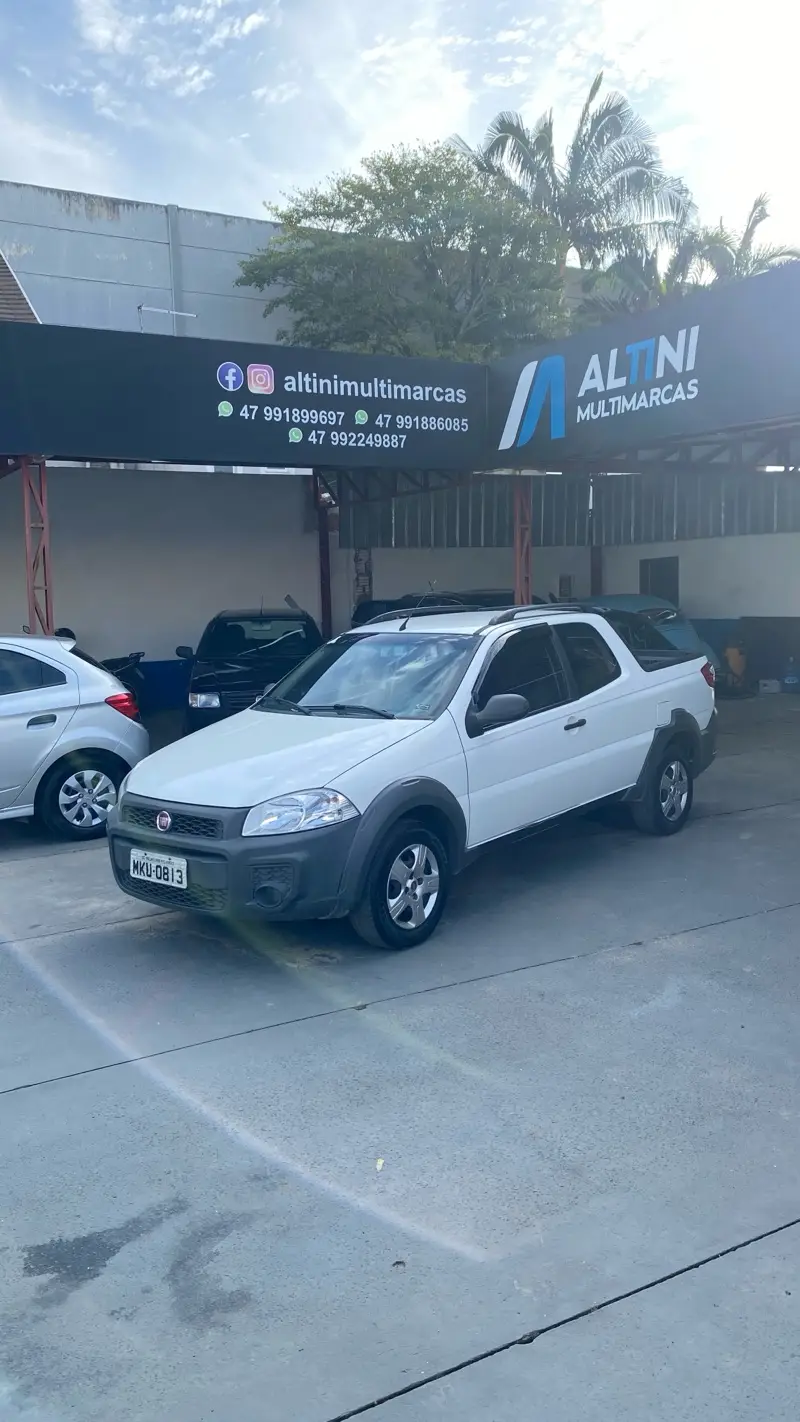 Fiat Strada Working 1.4 (Flex) (Cabine Dupla)