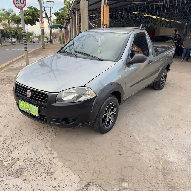 Carro Fiat Strada 2013 Working Celeb.1.4 Fire Flex 8V CS