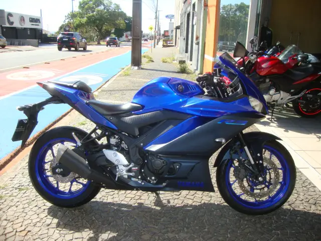 Carro Yamaha YZF R3 2023 ABS