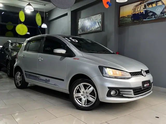 Carro Volkswagen Fox 2016 1.6 MSI Rock in Rio (Flex)