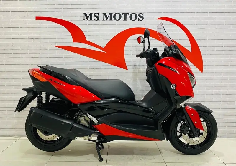 Yamaha XMax ABS