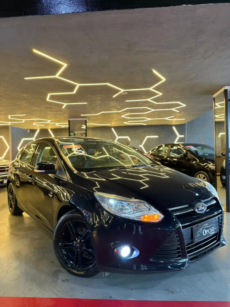 Ford Focus Hatch SE 2.0 16V PowerShift