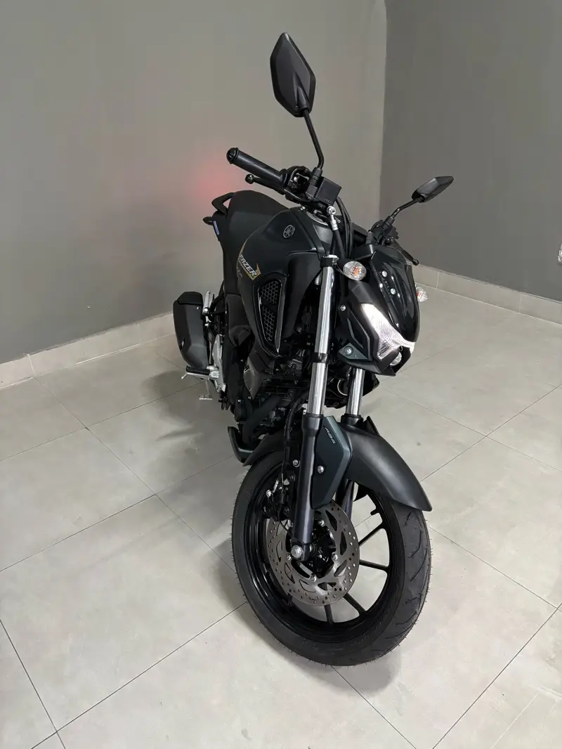 Yamaha Fazer FZ15 ABS Connected