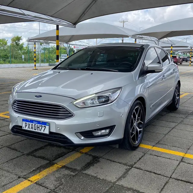 Carro Ford Focus Hatch 2016 Titanium 2.0 PowerShift