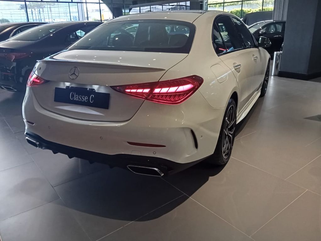 C 300 AMG Line 2.0 TB (Aut.) (Híb.)