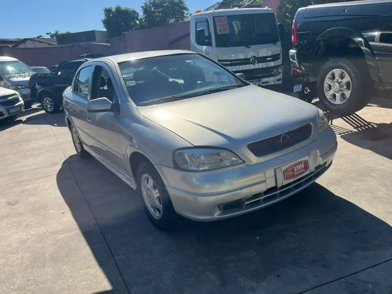 Chevrolet Astra Sedan GL Milenium 1.8 MPFi