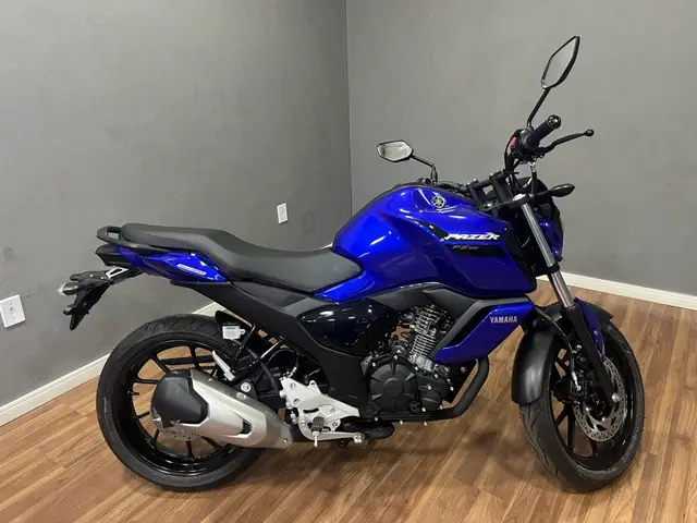 Moto Yamaha Fazer FZ15 2025 Connected