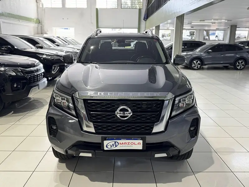 Nissan Frontier XE CD 4x4 2.3 Bi-TB Diesel Aut.
