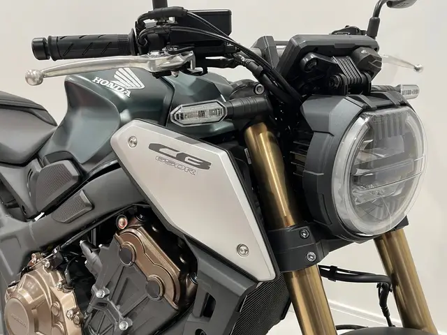 Carro Honda CB 650R 2023 (ABS)