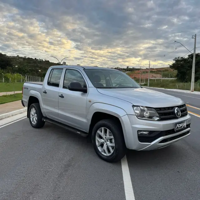 Carro Volkswagen Amarok 2017 2.0 S 4x4 TDi (Cab Dupla)