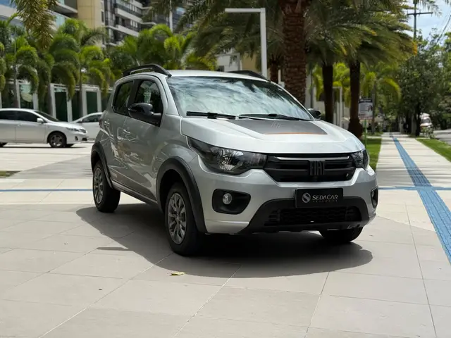 Carro Fiat Mobi 2025 Trekking 1.0