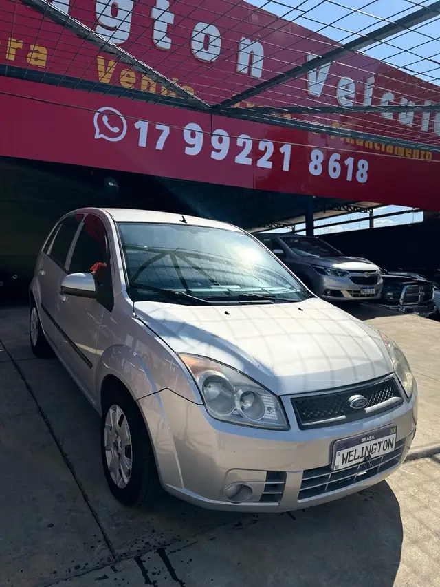 Carro Ford Fiesta Hatch 2010 1.0 (Flex)