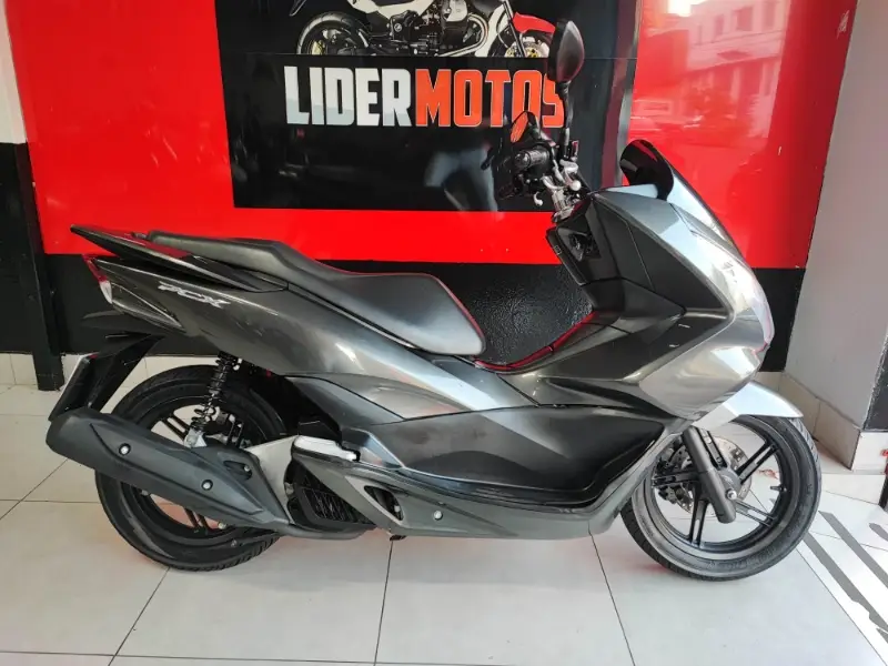Honda PCX 150 DLX