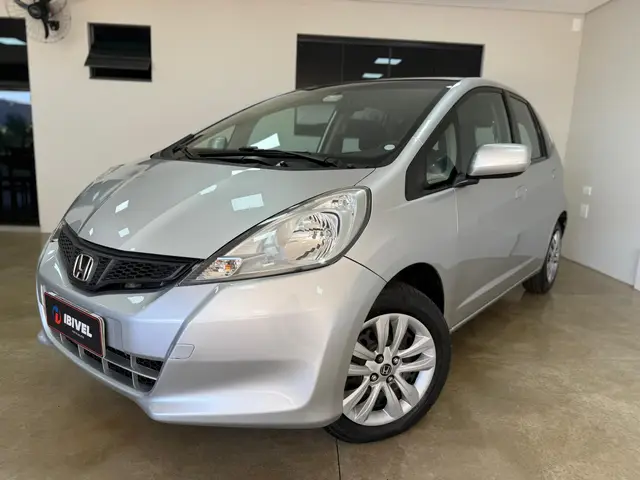 Carro Honda Fit 2013 DX 1.4 (Flex)
