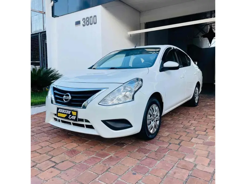 Nissan Versa 1.6 16V S FlexStart (Flex)