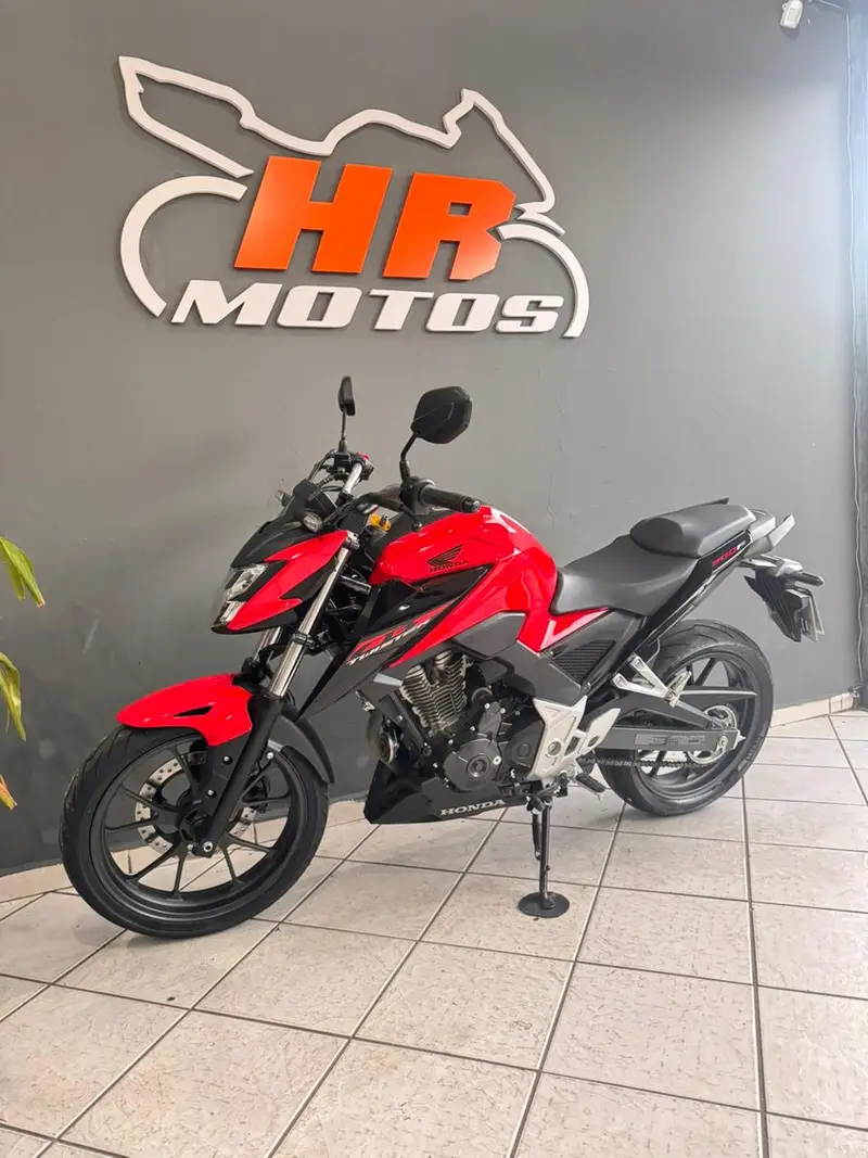 Honda CB 300F Twister (ABS)